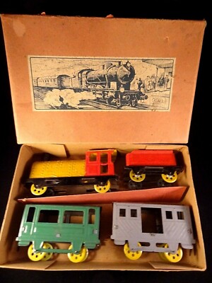 JOUET ANCIEN TOLE Rame De Train Sur Route Tin Toy Jhl Hess 575 Locomotive Wagon EUR 90,00 - FR