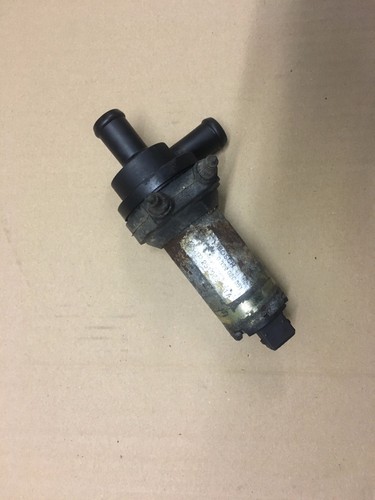 Vw Golf 3 Passat 35i Vr6 2,8 2,9 AAA ABV Wasserpumpe Zusatzwasserpumpe Bosch