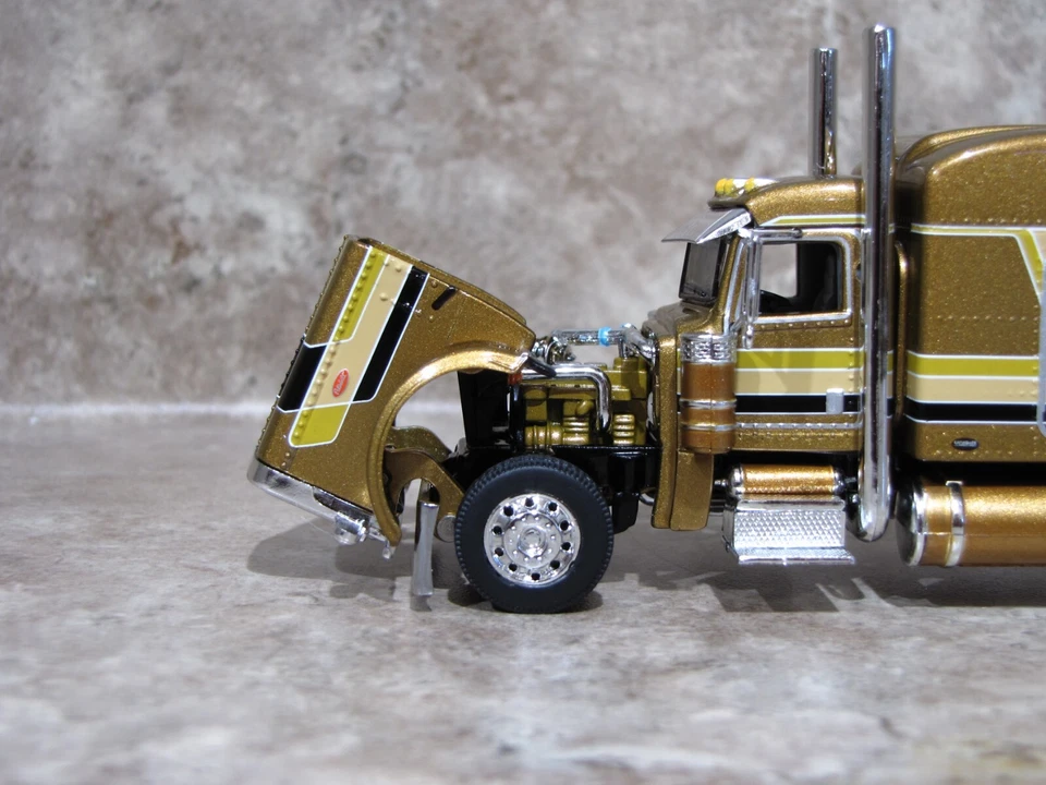 DCP 1/64 Gold Black Peterbilt 389 Semi Truck Farm Toy - Image 4 of 4