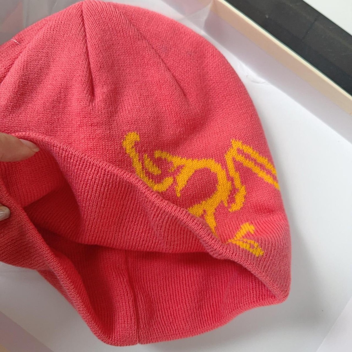 Arc'teryx Pink Bird Head Toque Beanie Wool Knit Winter Ski Hiking