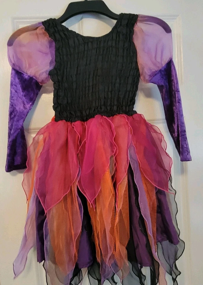 VESTIDO DISFRAZ BRUJA LUGAR INFANTIL Sombrero, Varita y Medias 5t-6t HALLOWEEN  Foto 2 de 4