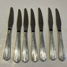 7 Dinner Knives REED & BARTON SPIRE  18/8 Stainless  Flatware Korea