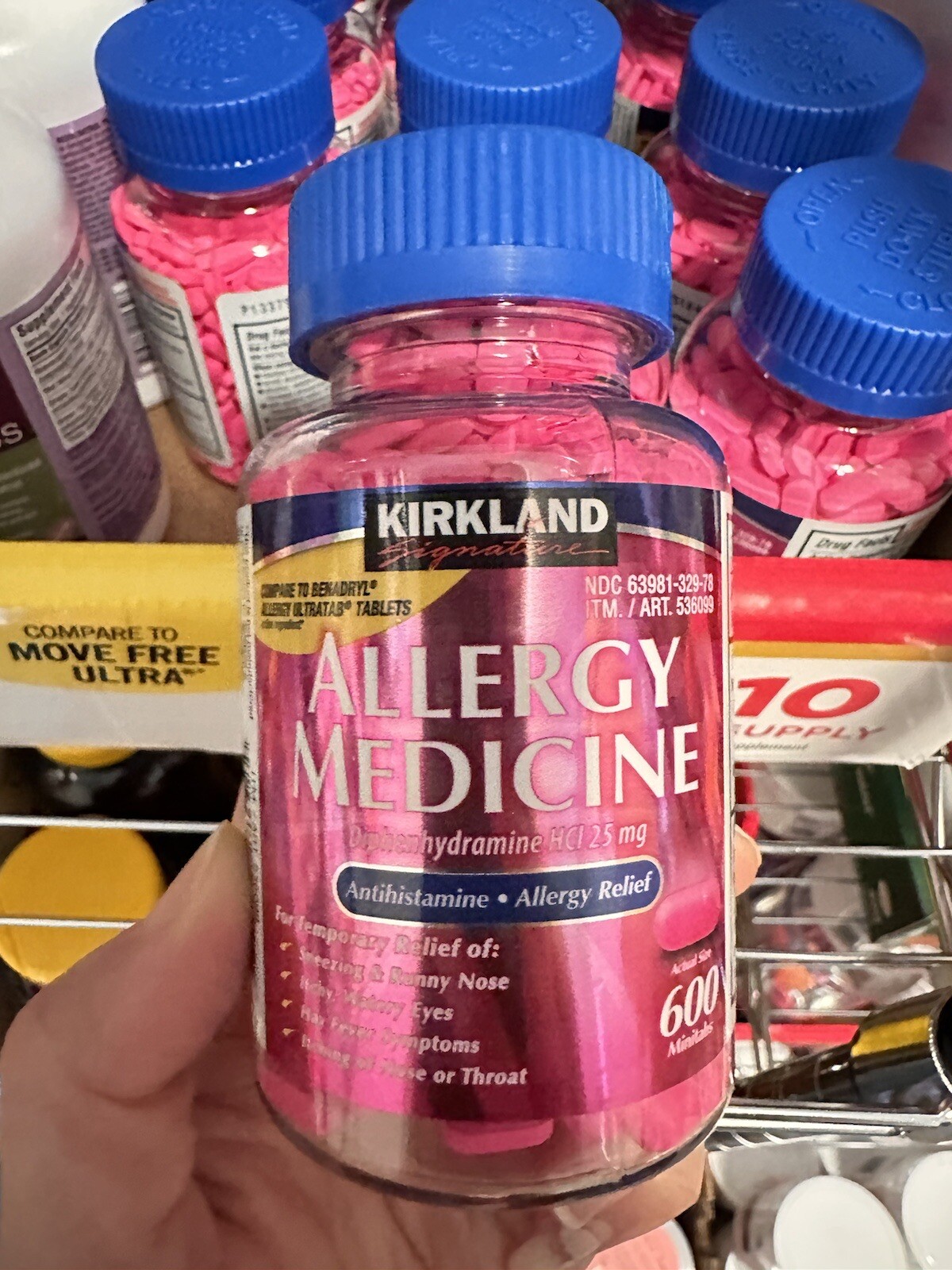 600 Kirkland ALLERGY MEDICINE Diphenhydramine HCI 25mg Compare to