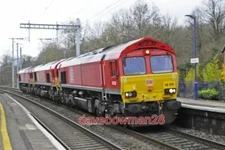 PHOTO  CLASS 66 NO 66078 AT  MIDGHAM STATION