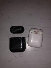 Apple AirPods 1. Generation mit Ladecase - Weiß Teildefekt