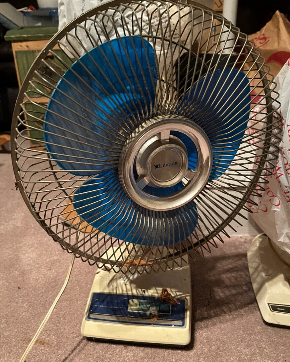 VINTAGE OSCILLATING FAN BLUE BLADES WHITE BASE | eBay