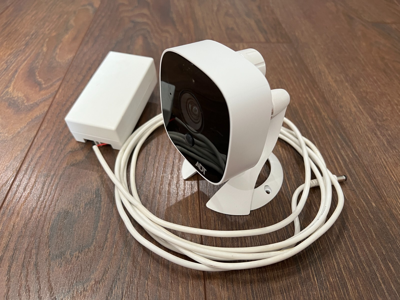 ADT OC845 1080p Wireless Outdoor Security Camera - White
