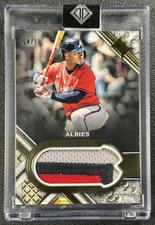 OZZIE ALBIES 2025 TOPPS TRANSCENDENT COLL #TCP-OA GU JERSEY PATCH 4/10 BRAVES