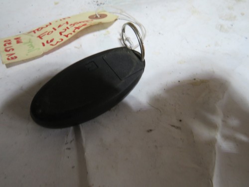 13-17 Nissan Leaf key fob oem - Picture 4 of 4