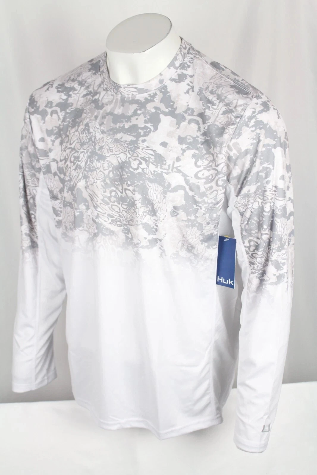 Huk Fishing Men's Icon X Tide Change Fade Long Sleeve Shirt M White Gray UPF 50+
Opens in a new wind