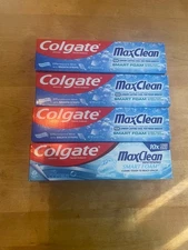 4 Colgate Max Clean with Whitening Smart Foam Effervescent Mint Toothpaste 6oz