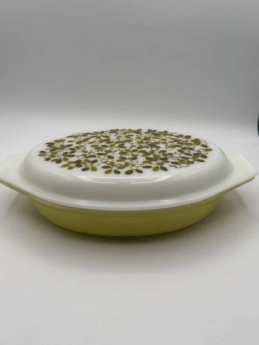 Vintage Pyrex Olive Split Divided Casserole Dish With Lid 1 1/2 Qt Yellow Green