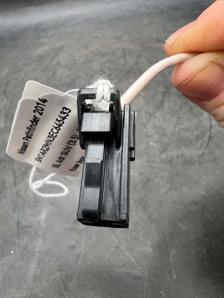 Nissan Pathfinder 2013-2020 3,5 L OE unidad de control relé de fusibles arnés de cables coleta Foto 3 de 4