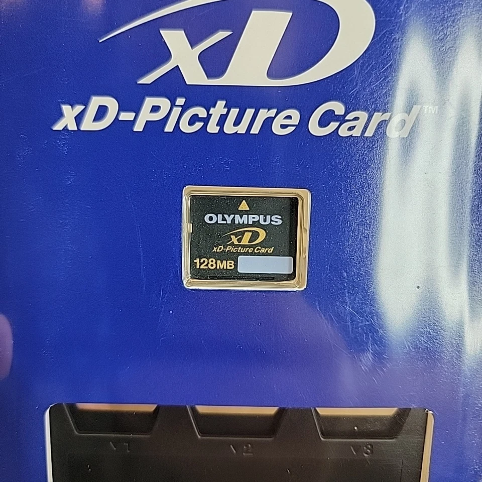 Olympus xD Picture Card 128MB Panorama Memory Card #200043 with Media Wallet - Image 3 of 4