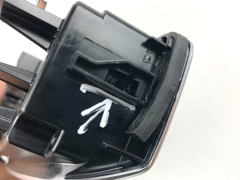 2018 Audi A3 S3 8V AC Heater Climate Control Switch Panel 8V0820043AE - Image 2 of 4