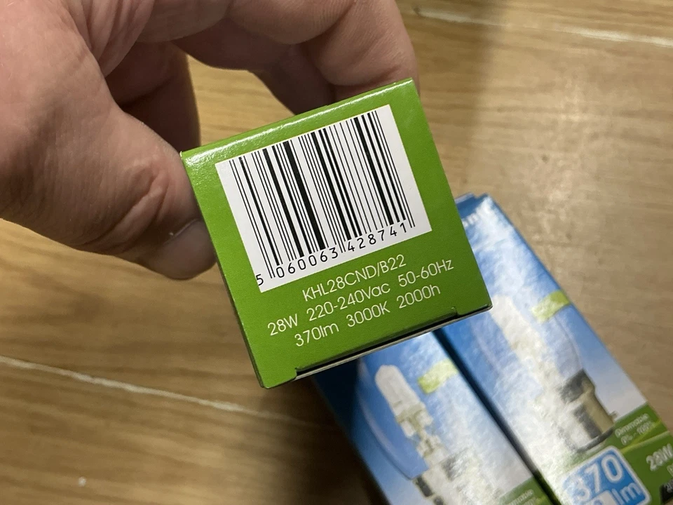 3 x Kosnic Clear Candle, 28w, 2000hrs, Halogen, 370lm, Bayonet Light Lamp Bulb - Image 3 of 4