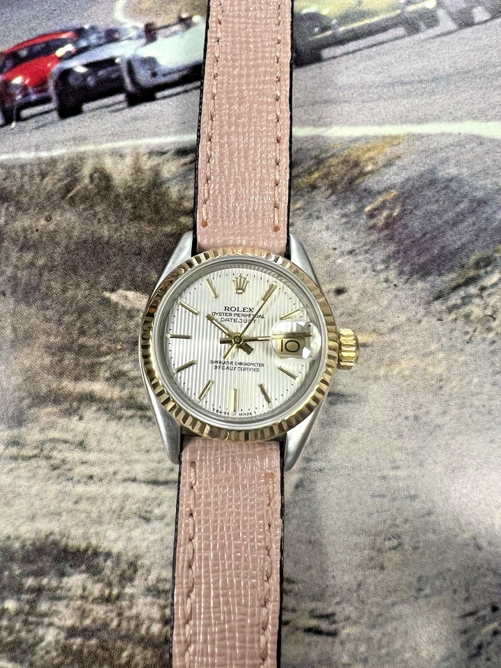 Reloj tapiz plateado Rolex Oyster Perpetual Datejust de dos tonos Jubileo para dama Foto 4 de 4