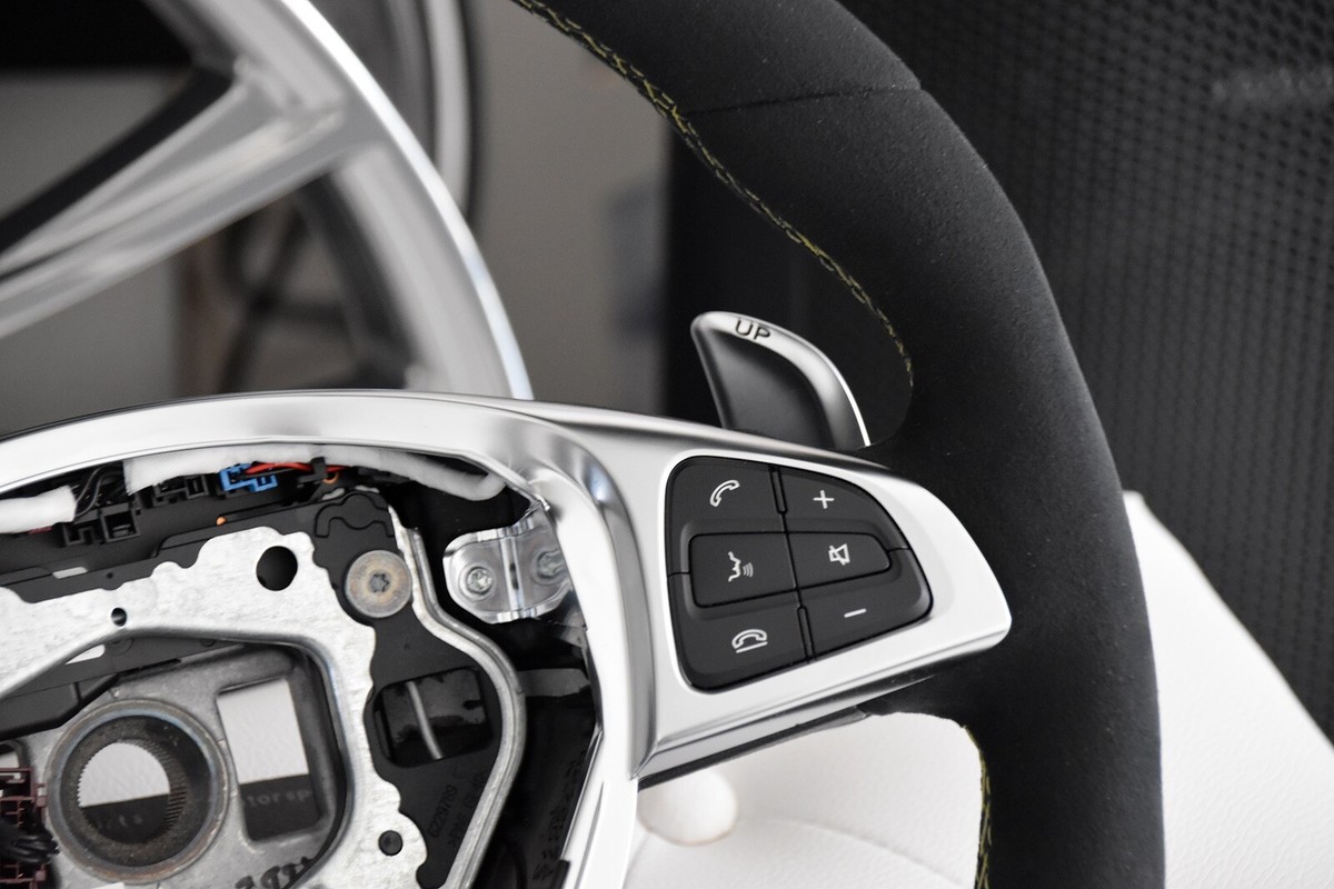 OEM Mercedes AMG Sportlenkrad Lenkrad Gelb Exklusive Microfaser 