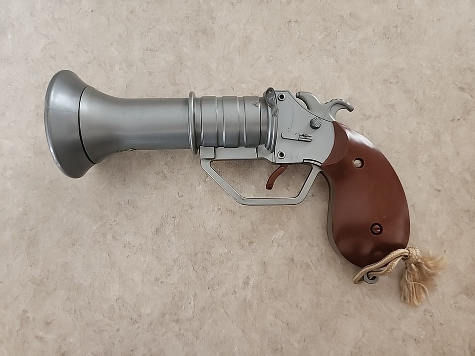 1964 HASBRO G.I. JOE BACKYARD PATROL FLARE GUN FLASHLIGHT WWII MILITARY