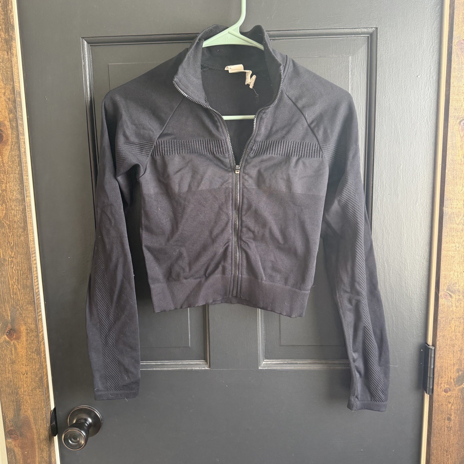 Fabletics  Cropped  Seamless Rib Jacket Zip Up Wo… - image 13