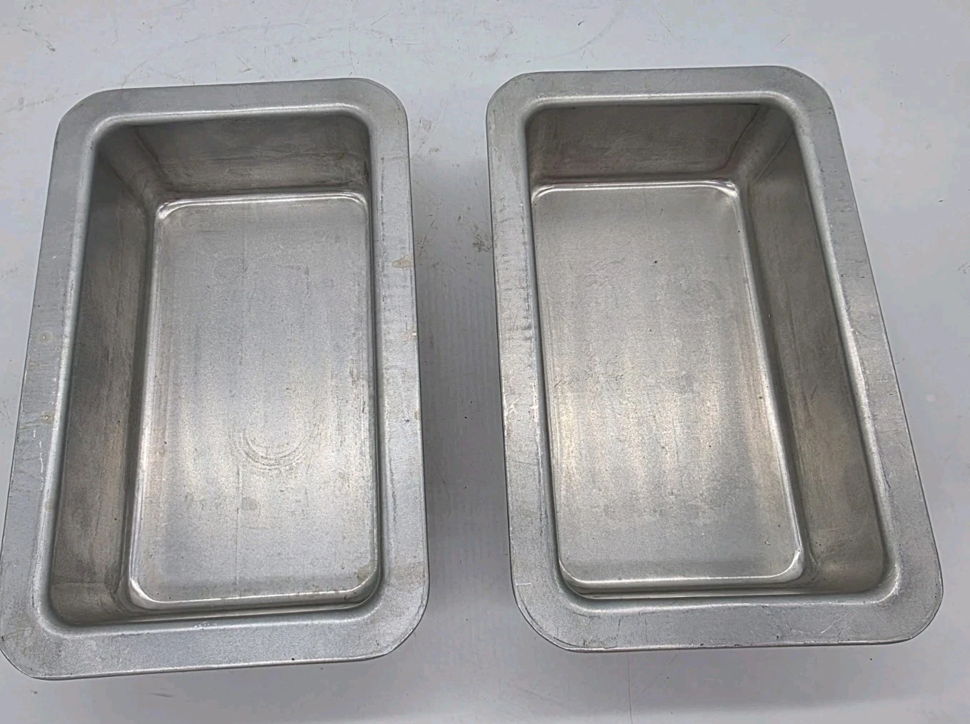 Lot Of 2 Rema Pan with Lid 9 1/4" x 5 1/4" x 2 3/4" Double Wall Insulated Cake