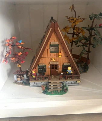 LEGO Ideas 21338 A-Frame Cabin