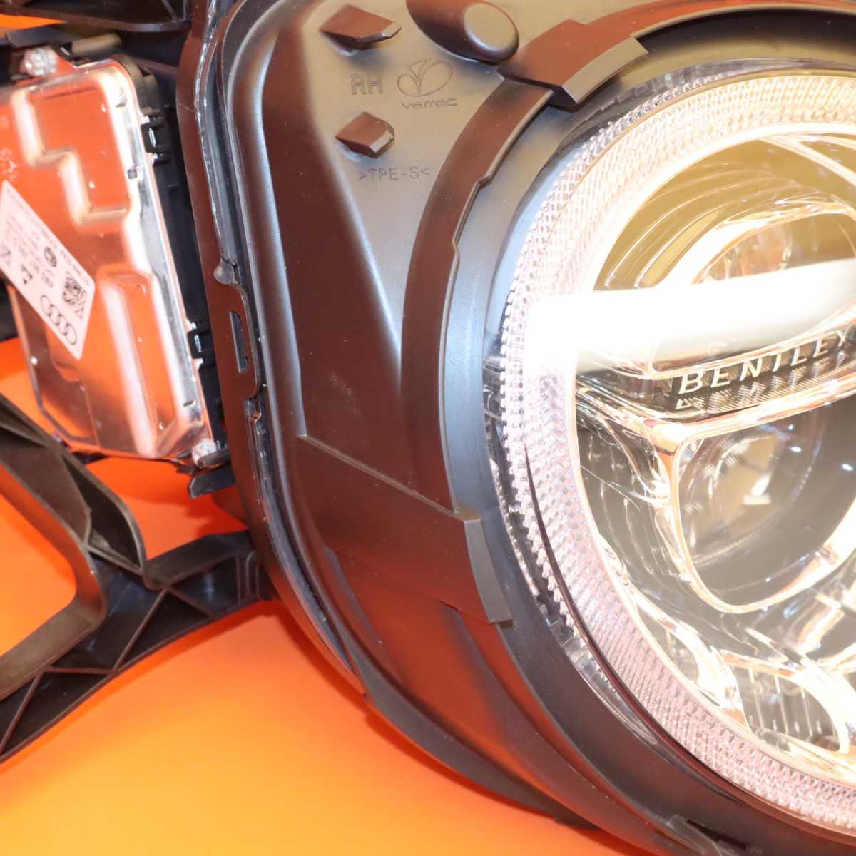 Bentley Bentayga 2017-2019 Right Headlight P/N 36A941006H