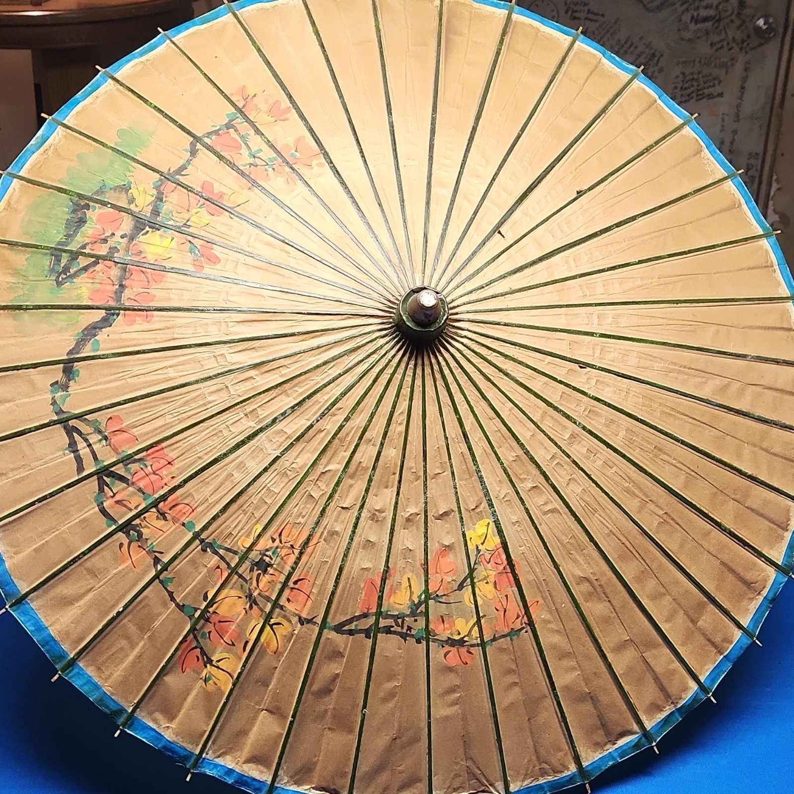 Traditional Japanese Handmade Paper Parasol Umbrella with Elegant Floral Design