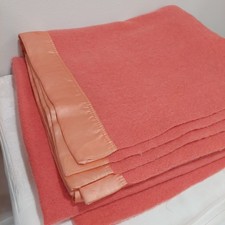 VTG Coral Pink Kenwood Clermont 100 Wool Blanket 90 X 75 Full Double Satin Trim