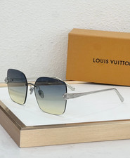 LOUIS VUITTON Z3396U Women's Sunglasses Lens Size 62 17-140mm With New Case