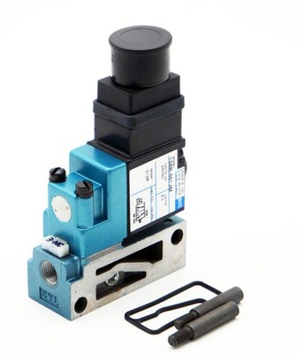 MAC VALVES 136B-501JM 24VDC 6.0Watt Kompaktes 3/2-Wege-Magnetventil -unused-
