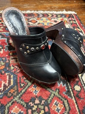 Somethin Else By Sketchers Clogs Sz 8