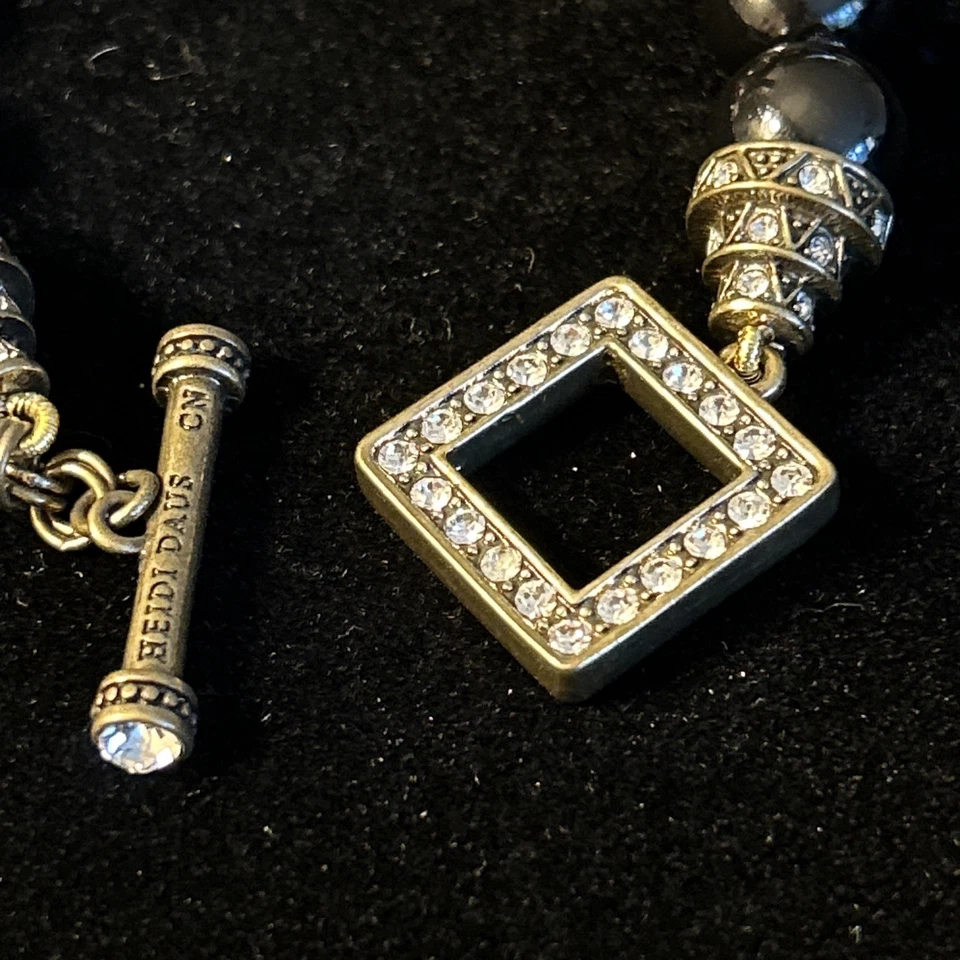 Pulseira de contas Heidi Daus #3808 camadas luxuosas fecho alternador de cristal Swarovski - Imagem 4 de 4