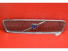 Calandre Volvo V50