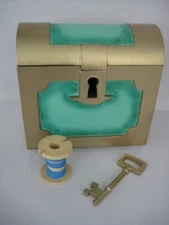 WDCC WILLIES CHEST BOX KEY SPOOL MICKEY AND THE BEANSTALK ACCESSORY TREASURE