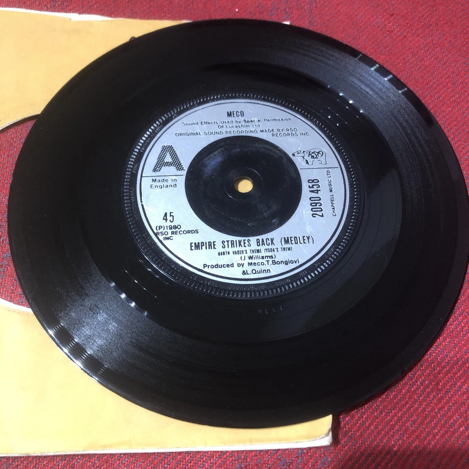 MECO The Empire Strikes Back Medley & The Force Theme Vinyl 45 Record  Foto 4 de 4