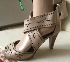 Leather sandals KEYS Woman, cream color, IT 41 US 10 UK 8 sandals women, leather