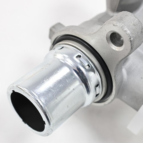 Brake Master Cylinder M63071 For Ford F-150 2010-2013 Expedition Lincoln 10-14 - Picture 8 of 14