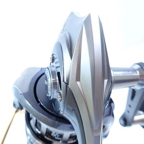 Abu Garcia Revo ALX Theta 4000SH Spinning Reel USED B - Picture 14 of 18