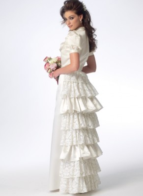 Patron Couture McCall's 7071 - Costume Historique Pour Femme - Taille 42 à 50 - Style Rétro Chic