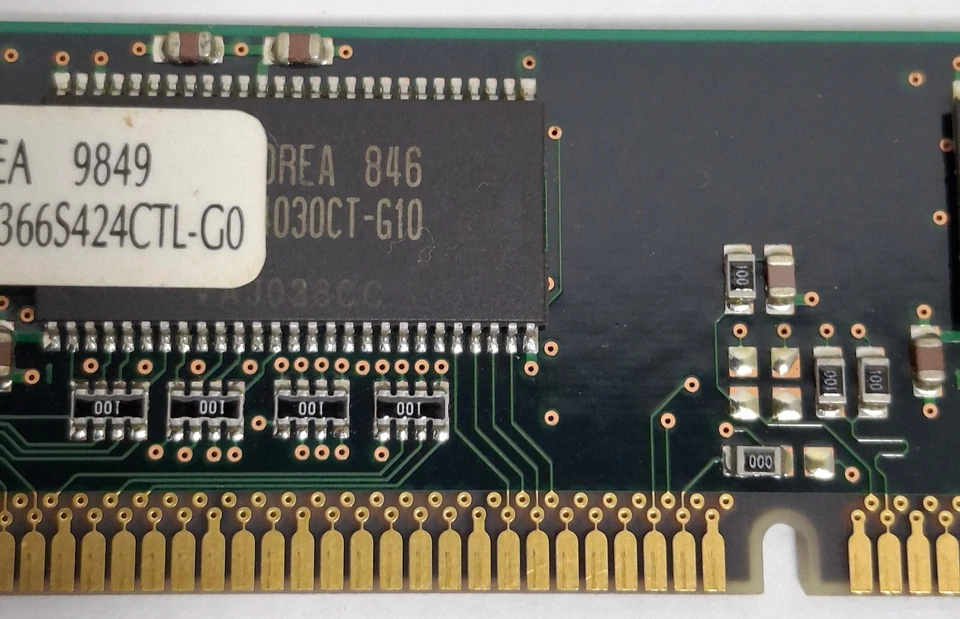 Samsung KMM366S424CTL-G0 32MB Desktop RAM Memory 100MHz PC100 non-ECC CL2 3.3V - Image 2 of 4