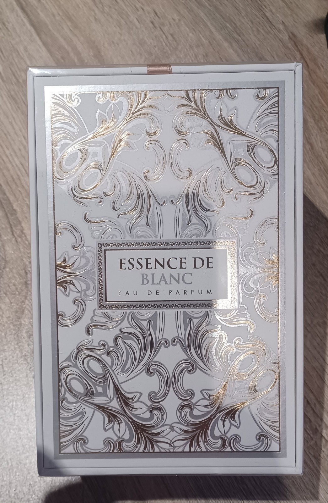 Parfum Essence de Blanc French AVENUE 100 ml Solution pour un Sillage Frais Toute la Journée