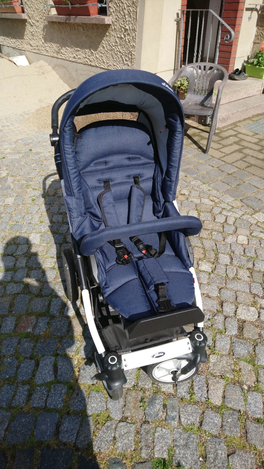 Bild 2 von 12