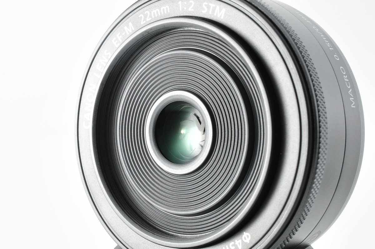 EFM 22mm f/2 STM ブラック Ted's Canon EF-M 22mm f/2 STM Lens, Black, Compatible with