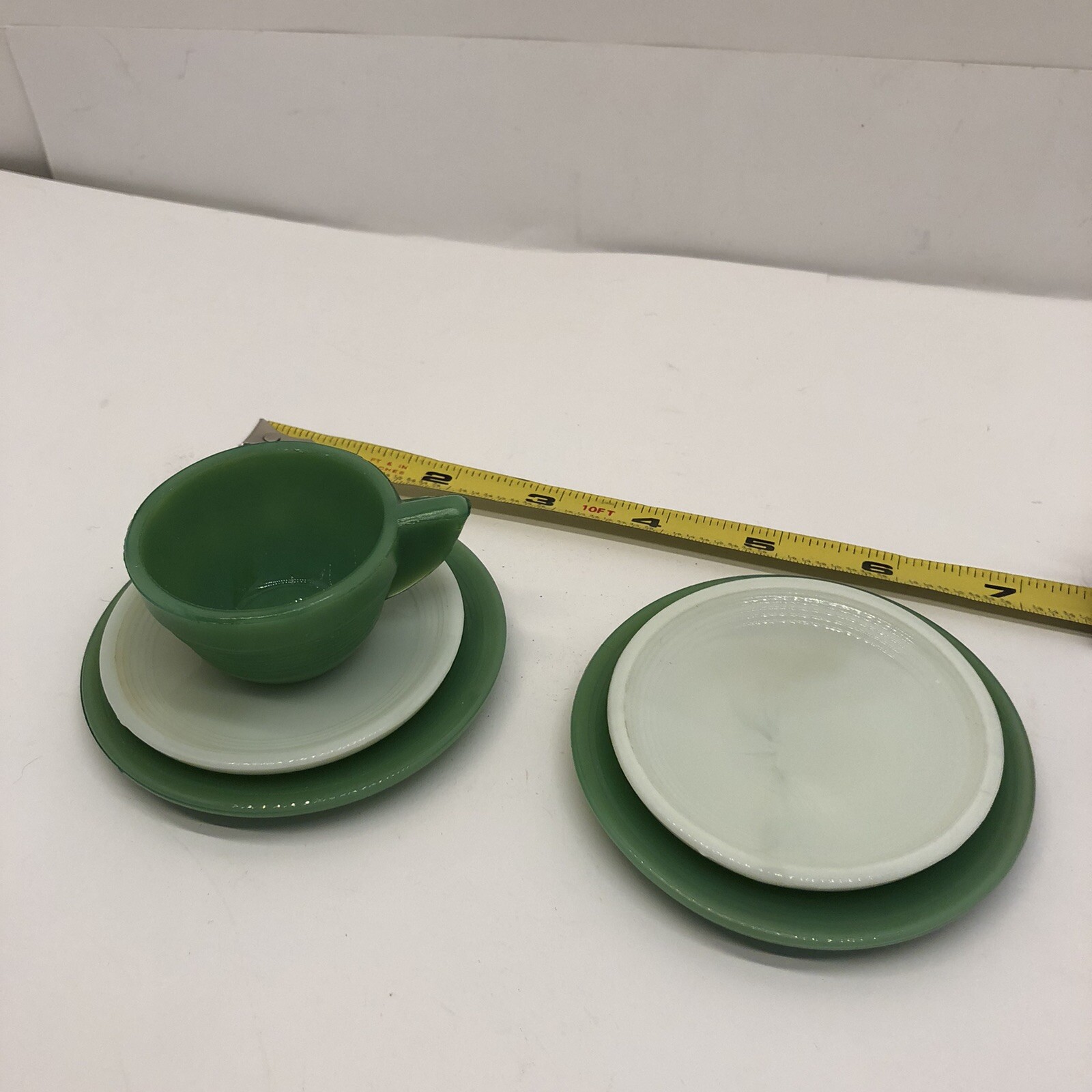 1930's Akro Agate, Children&rsquo;s Tea Set of 5 Replacement Pieces Green And White