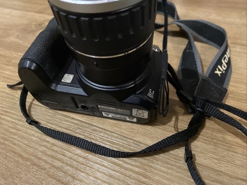 Fujifilm FinePix S Series S5200 5.1MP Digital Camera - Black - Picture 8 of 12