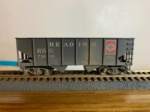 ACCURAIL #????  Coche tolva Reading RS2-Bay #73060 Blt-up & Weathrd. H.O.  1:87 | Zustand: Used