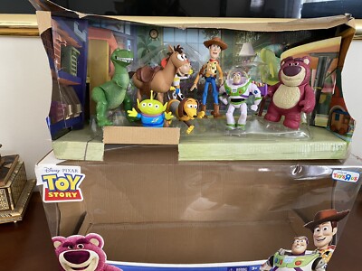 Disney Toy Story Welcome to Sunnyside Set- 8 PACK Rex Ham Buzz