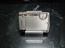OLYMPUS U720SW Digital Camera