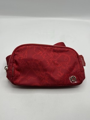 NWT  Lululemon Everywhere Belt Bag Lunar New Year YOSC / DKRD Dark Red Gold